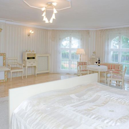 Palac Brzezno Spa & Golf Oborniki Śląskie Δωμάτιο φωτογραφία